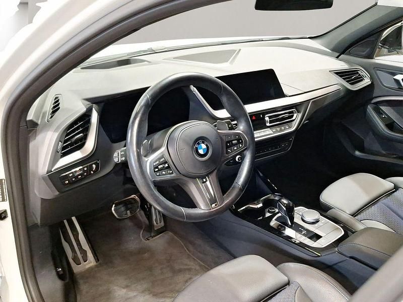 Occasion BMW M135 Performance 306 ch (225 kW) 2022 Blanc Citadine