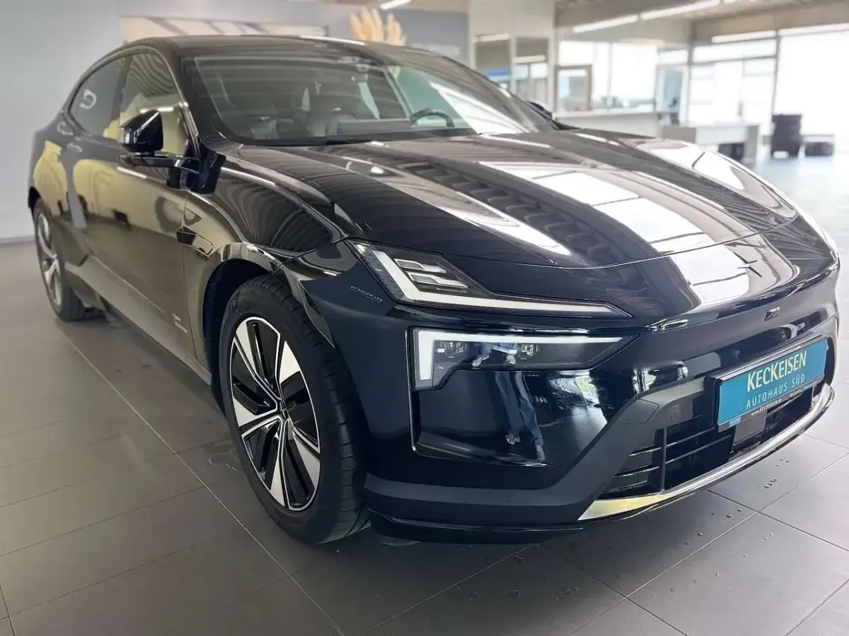 Usata Polestar 4 Pilot 200 kW (272 CV) 2025 Nero SUV