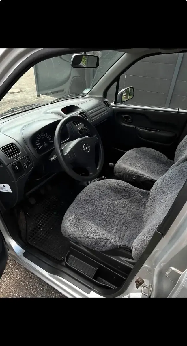 Gebraucht Opel Agila 60 PS (44 kW) 2004 Grau Van / Kleinbus