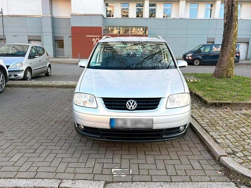 Gebraucht VW Touran 140 PS (102 kW) 2004 Silber Van / Kleinbus