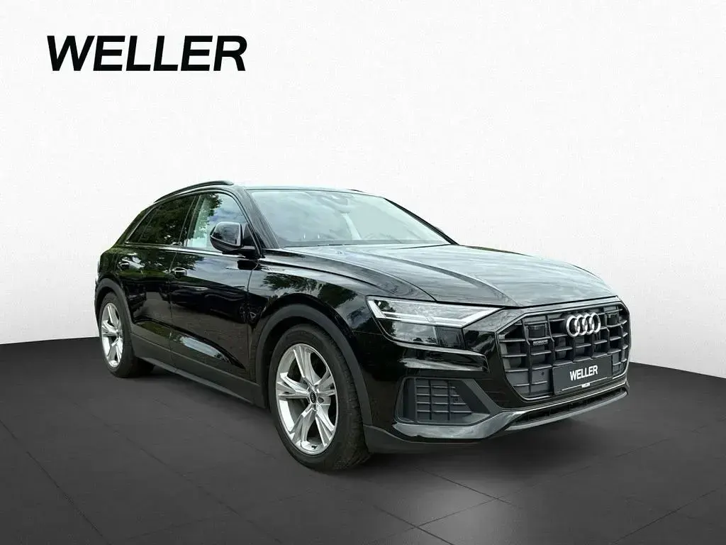 Gebraucht Audi Q8 Comfort 286 PS (210 kW) 2023 Schwarz (schwarz) SUV