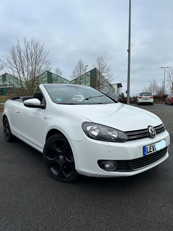 Weiß Gebraucht 2014 VW Golf Cabriolet Life Cabrio | 11.499 € (Fairer Preis) - Bild 1/4