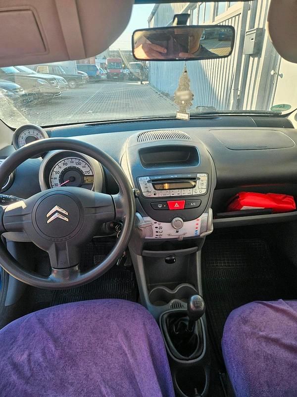 Gebraucht Citroën C1 67 PS (49 kW) 2009 Blau Kleinwagen