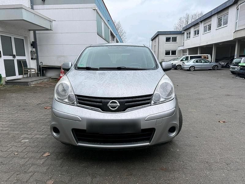 Gebraucht Nissan Note 88 PS (64 kW) 2010 Silber Kleinwagen