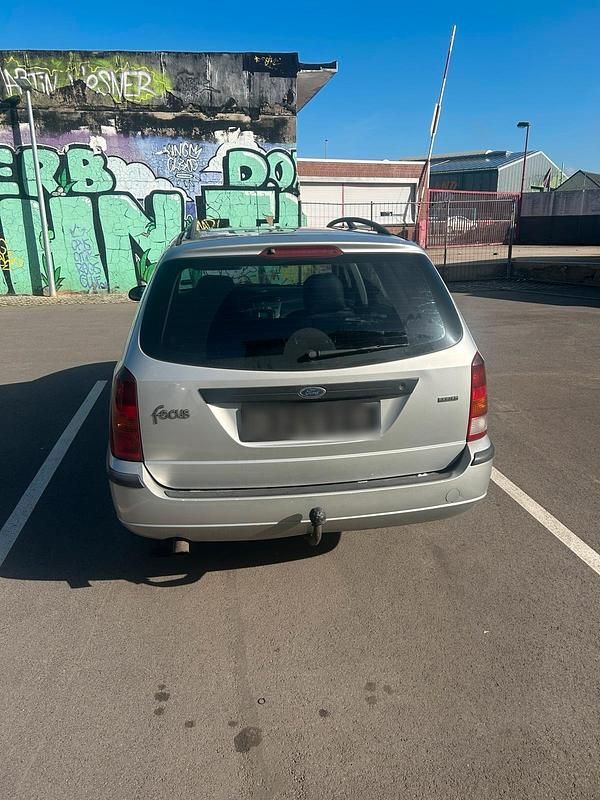 Second-hand Ford Focus 90 CP (66 kW) 2004 Gri Break