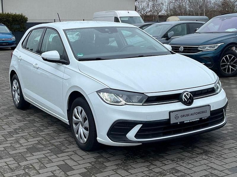 Gebraucht VW Polo Life 80 PS (58 kW) 2023 Weiß Kleinwagen