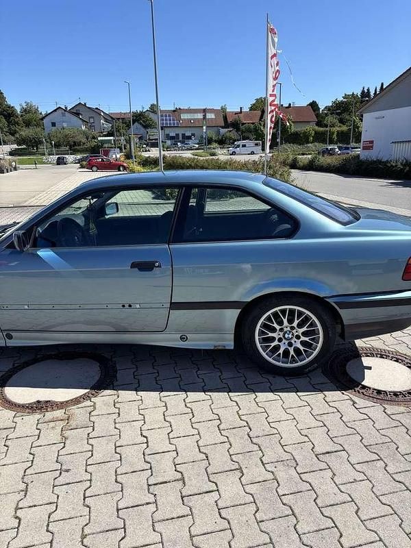 Gebraucht BMW 316 102 PS (75 kW) 1997 Coupé