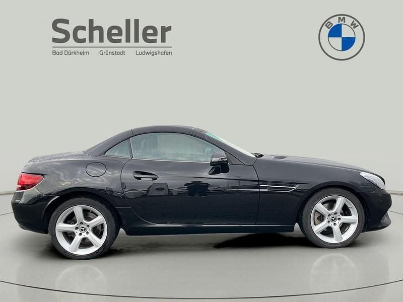 Gebraucht Mercedes SLC180 156 PS (114 kW) 2019 Schwarz Cabrio