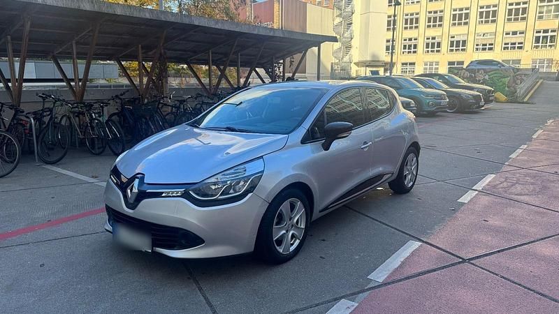 Grau Gebraucht 2014 Renault Clio IV Luxe Kleinwagen | 8.500 € (Guter Preis) - Bild 1/4