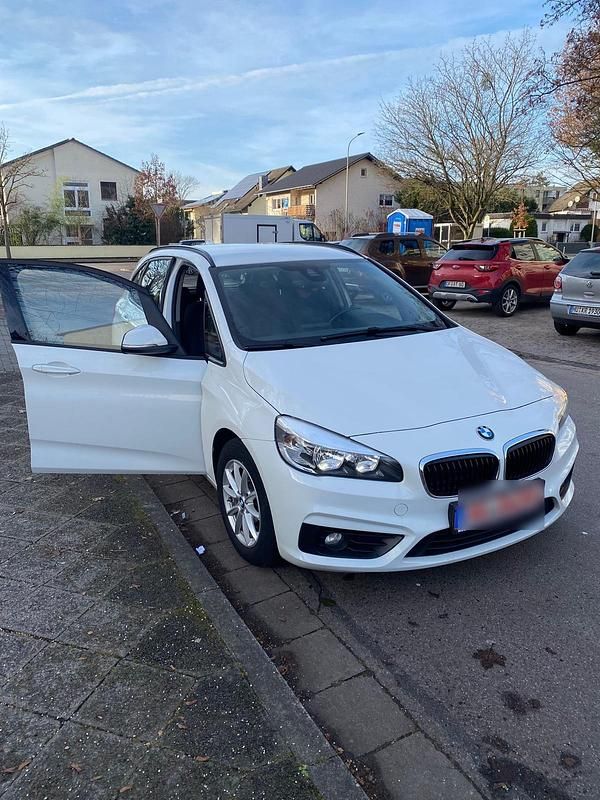 Gebraucht BMW 216 116 PS (85 kW) 2017 Weiß Limousine
