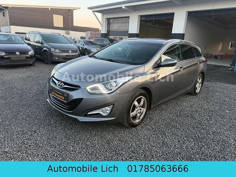Gebraucht Hyundai i40 Style 177 PS (130 kW) 2012 Grau Kombi