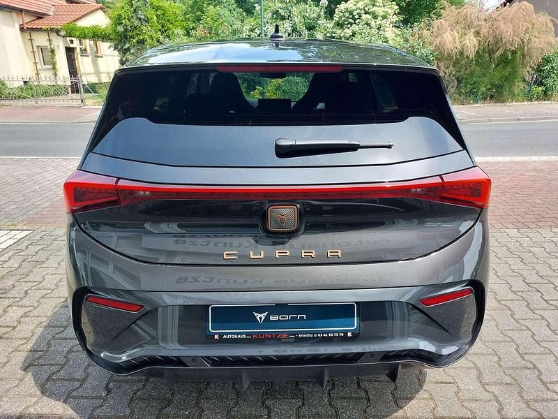 Gebraucht Cupra Born 169 kW (231 PS) 2023 Quasargrau Kleinwagen