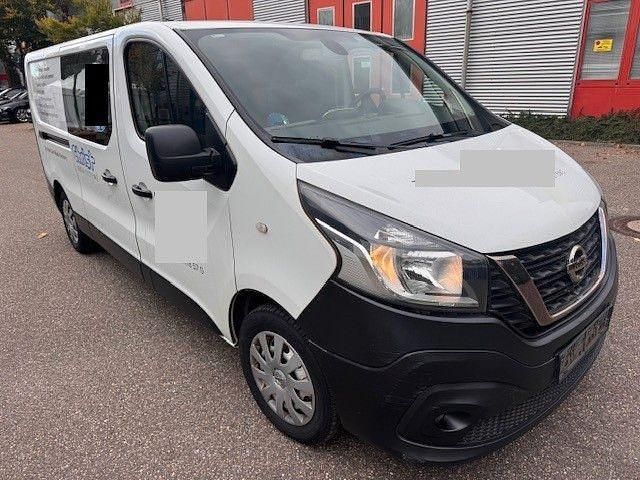 Weiß Gebraucht 2017 Nissan NV300 Van | 7.900 € (Fairer Preis) - Bild 1/4