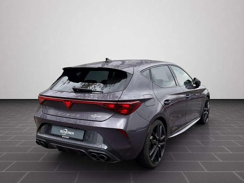Gebraucht Cupra Leon VZ 301 PS (221 kW) 2026 Dark void metallic (metallic) Limousine