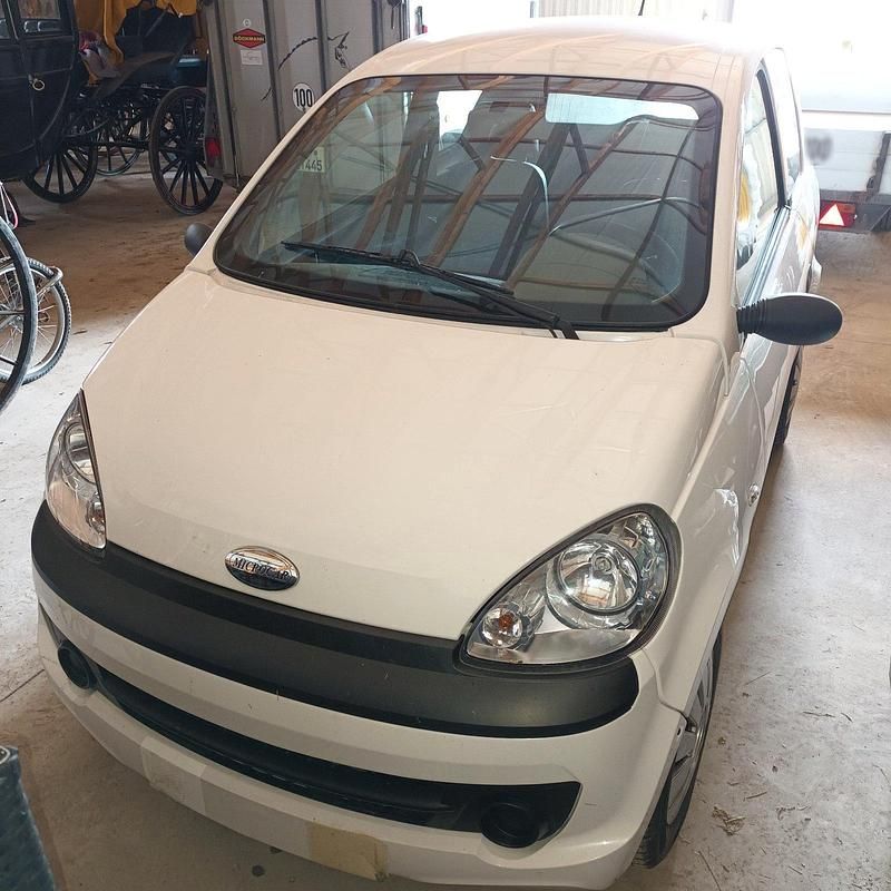 Second-hand Microcar M.Go 44 CP (32 kW) 2014 Alb Hatchback