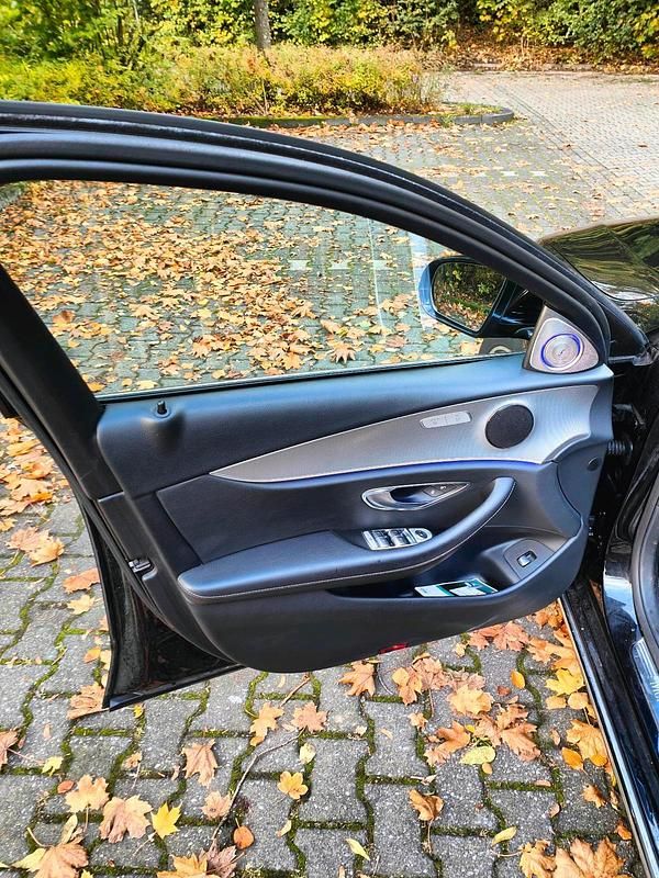 Gebraucht Mercedes E200 188 PS (138 kW) 2017 Schwarz Limousine