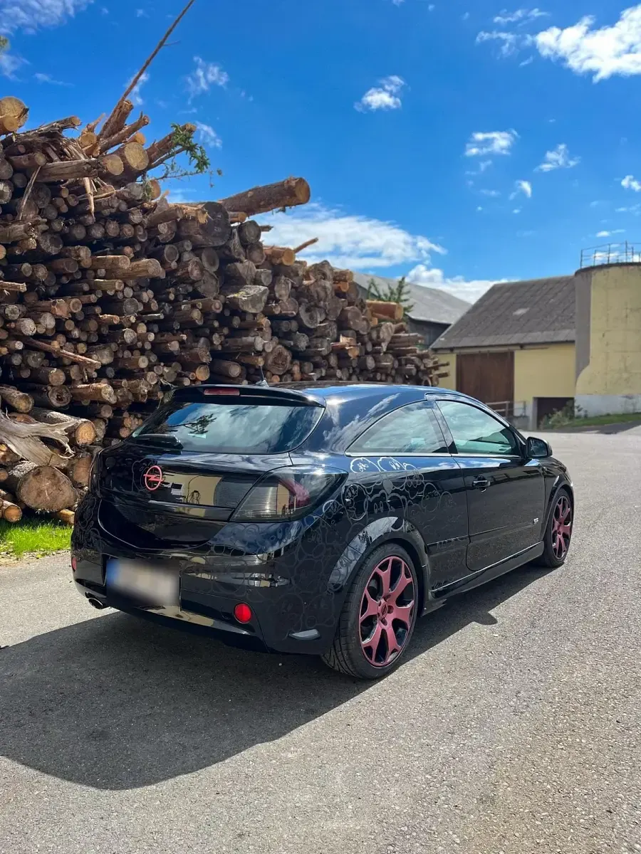 Gebraucht Opel Astra GTC OPC 140 PS (102 kW) 2009 Schwarz Coupé