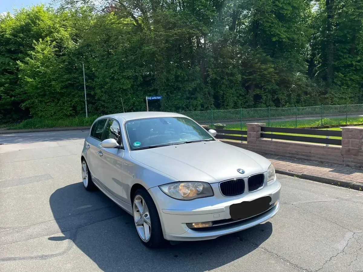 Gebraucht BMW 116 122 PS (89 kW) 2007 Silber Kleinwagen
