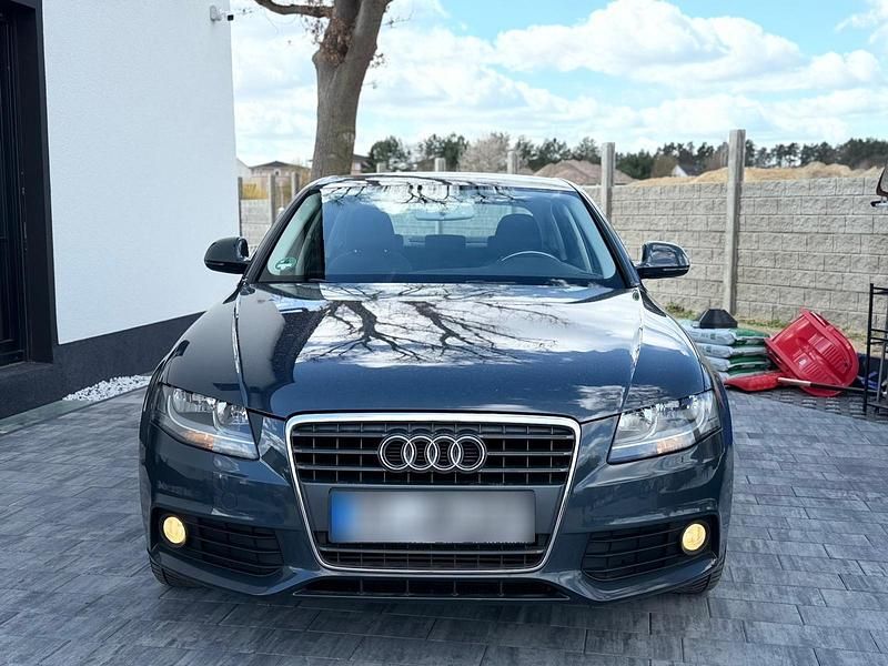 Gebraucht Audi A4 160 PS (117 kW) 2009 Blau Limousine