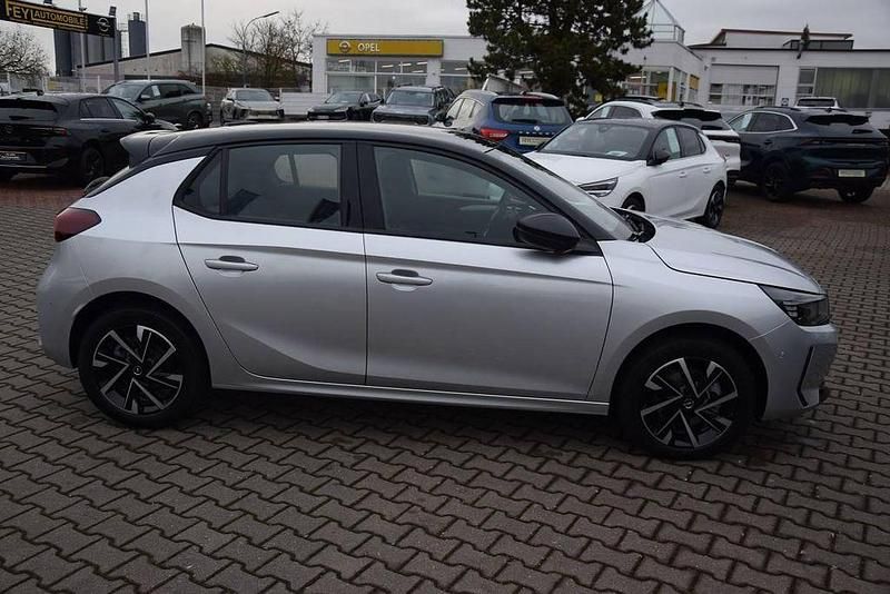 Neu Opel Corsa 101 PS (74 kW) 2025 Silber Limousine
