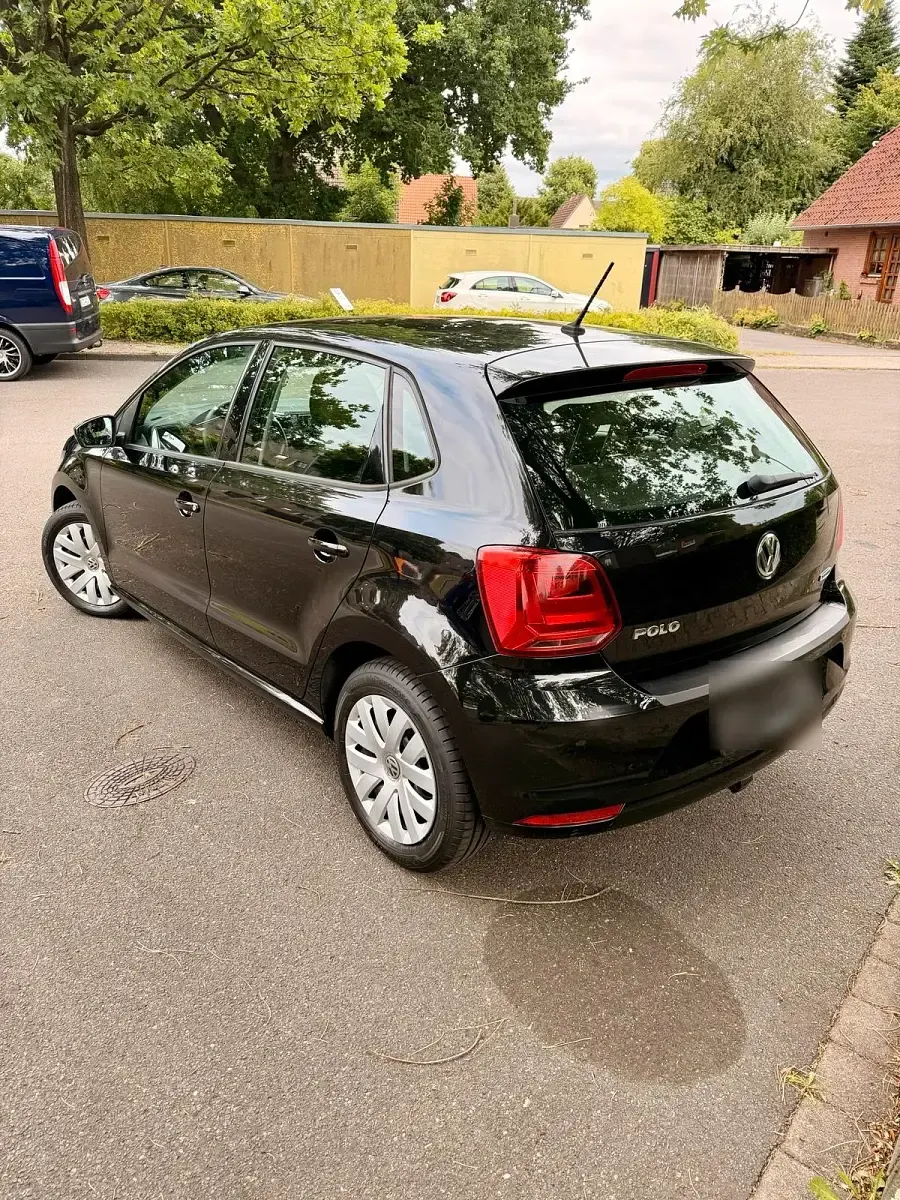 Gebraucht VW Polo Trendline 60 PS (44 kW) 2016 Schwarz Limousine