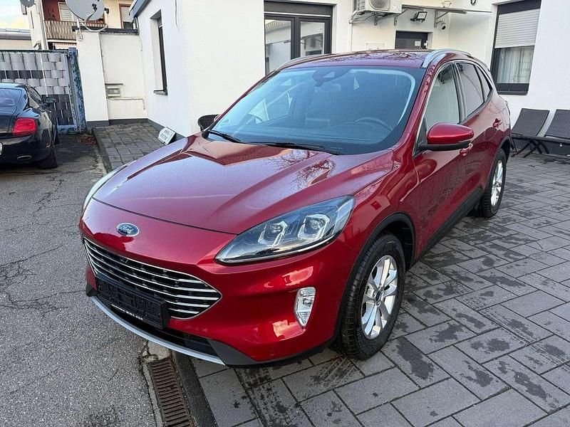 Lucidrot metallic Gebraucht 2022 Ford Kuga Titanium SUV | 23.980 € (Fairer Preis) - Bild 1/4