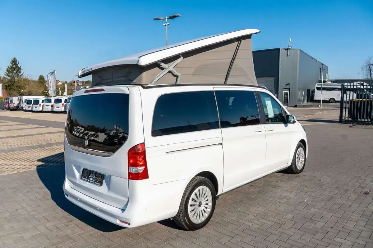 Gebraucht Mercedes V250 Marco Polo 190 PS (139 kW) 2022 Arktikweiss Van / Kleinbus