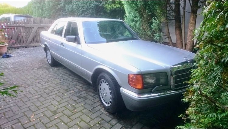 Silber Gebraucht 1985 Mercedes 260 SE Limousine | 13.900 € - Bild 1/4