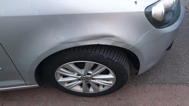 Gebraucht VW Golf VI Trendline 86 PS (63 kW) 2011 Silber Kleinwagen