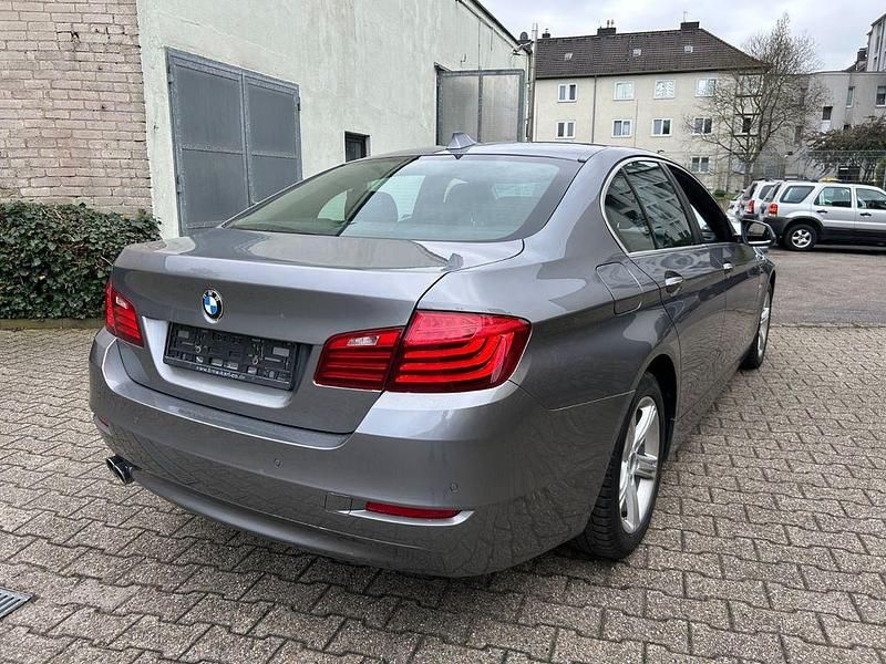 Second-hand BMW 525 218 CP (160 kW) 2014 Gri Berlinǎ