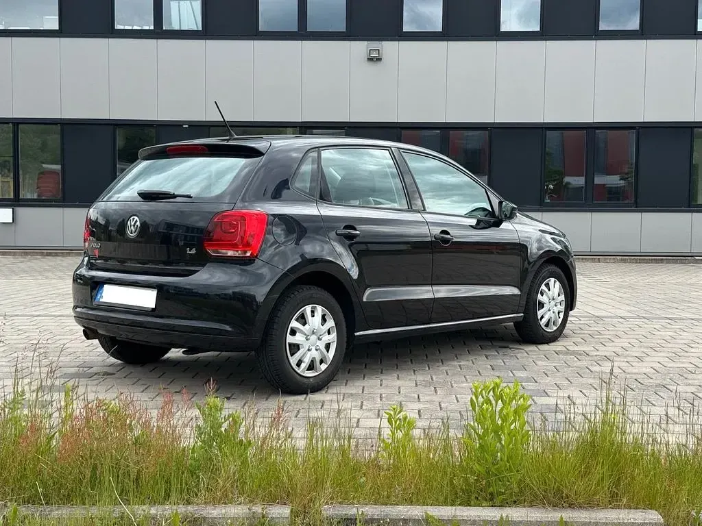 Gebraucht VW Polo 86 PS (63 kW) 2010 Schwarz Kleinwagen