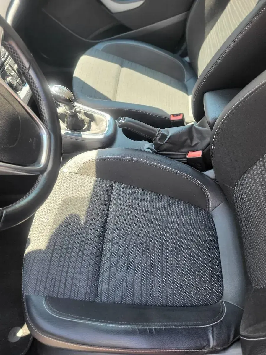 Gebraucht Opel Astra Innovation 105 PS (77 kW) 2015 Weiß Kombi