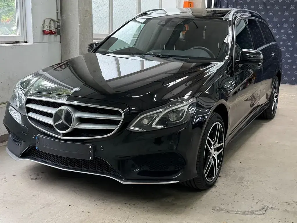 Gebraucht Mercedes E500 AMG 408 PS (300 kW) 2014 Schwarz Limousine