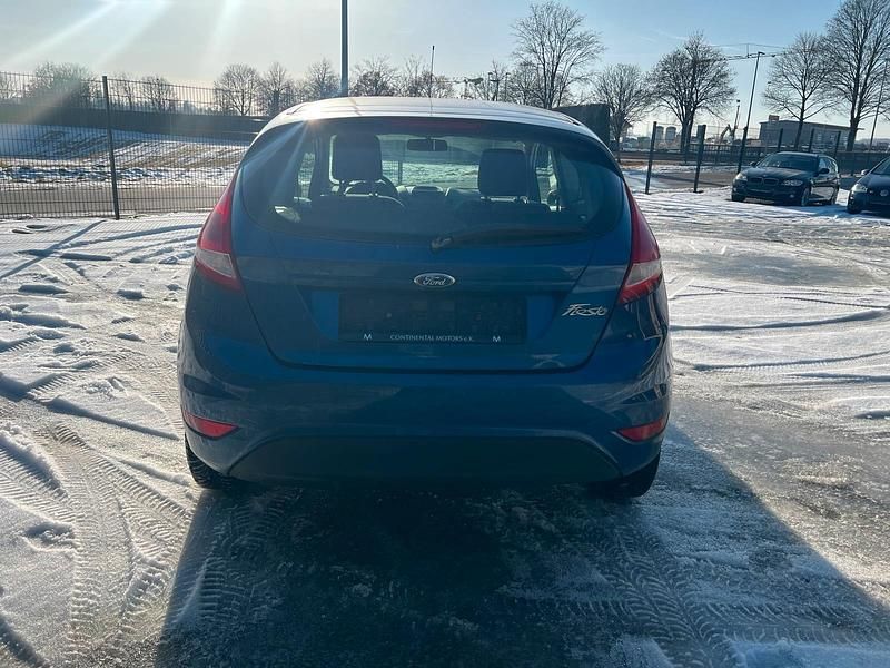 Gebraucht Ford Fiesta 60 PS (44 kW) 2009 Blau Kleinwagen