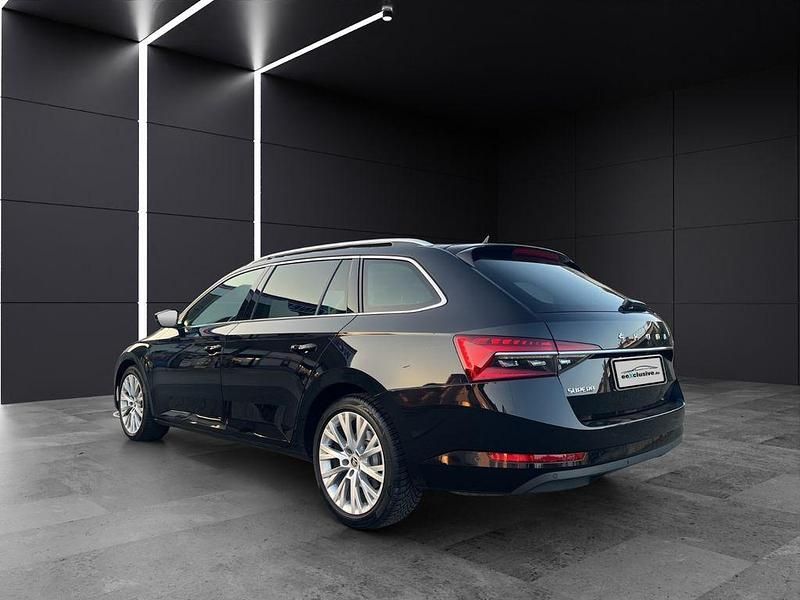 Gebraucht Skoda Superb Style 200 PS (147 kW) 2022 Schwarz Kombi