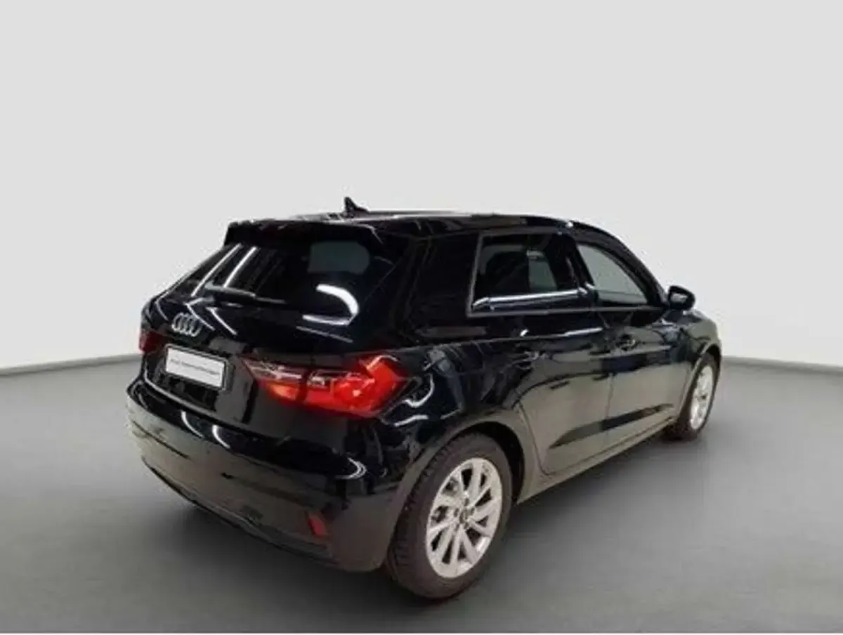 Gebraucht Audi A1 Advanced Plus 116 PS (85 kW) 2025 Mythosschwarz metallic SUV