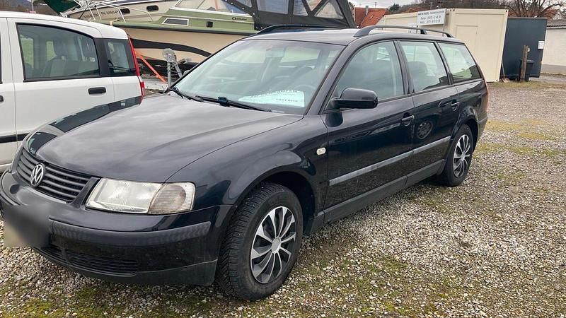 Gebraucht VW Passat 100 PS (73 kW) 2000 Schwarz Kombi