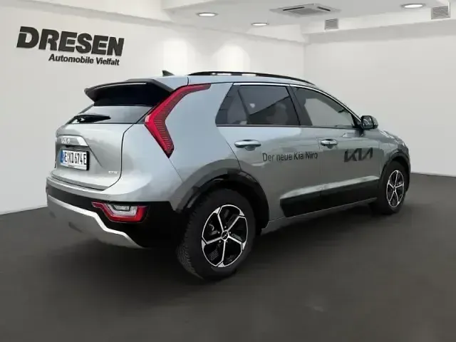 Gebraucht Kia Niro Spirit 182 PS (133 kW) 2025 Klg) stahlgrau met. (grau SUV