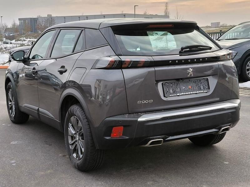 Gebraucht Peugeot 2008 Active 131 PS (96 kW) 2021 Grau SUV