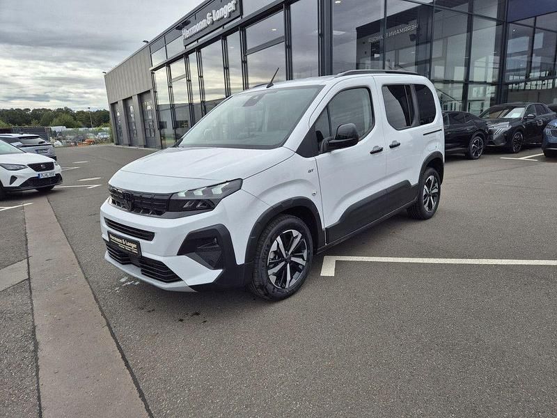 Neu Peugeot Rifter GT 131 PS (96 kW) 2025 Weiß Van / Kleinbus
