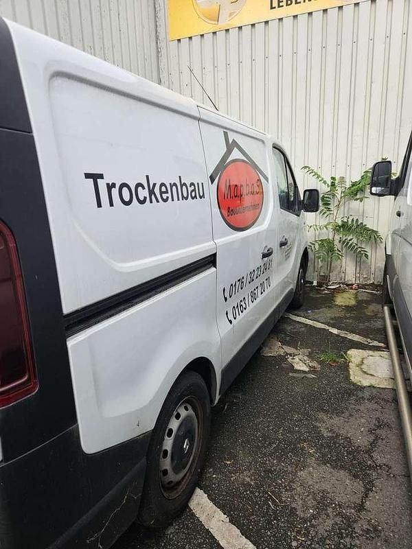 Gebraucht Renault Trafic Basis 90 PS (66 kW) 2015 Weiß Van / Kleinbus