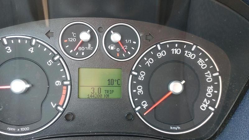 Gebraucht Ford Fiesta 70 PS (51 kW) 2007 Silber Kleinwagen