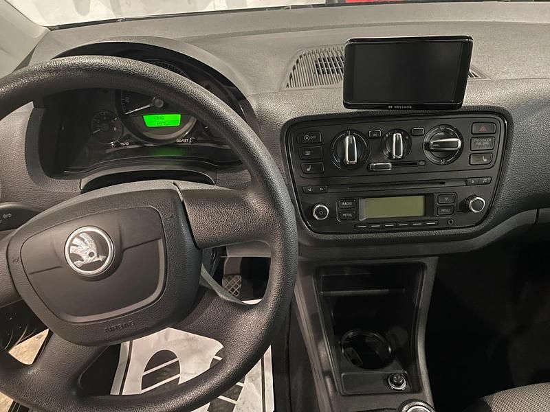 Używany Skoda Citigo 75 KM (55 kW) 2012 Czarny Hatchback