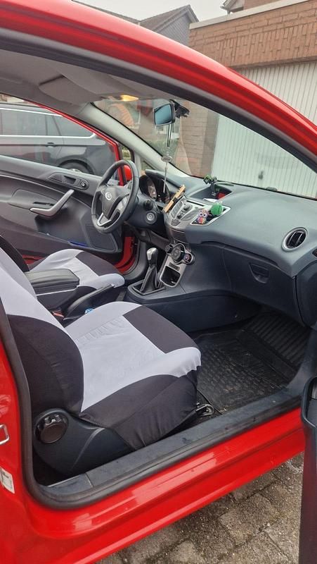 Gebraucht Ford Fiesta 2009 Rot Kleinwagen