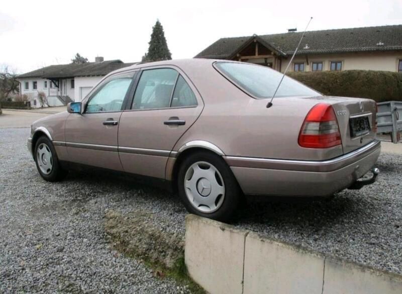 Gebraucht 1993 Mercedes C280 Limousine | 3.500 € - Bild 1/4