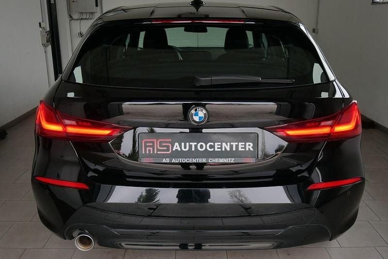 Gebraucht BMW 118 136 PS (100 kW) 2022 Schwarz Kleinwagen