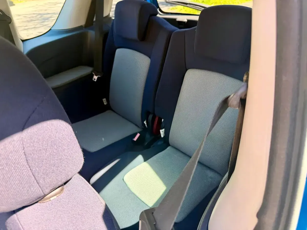 Gebraucht Peugeot 1007 75 PS (55 kW) 2005 Blau Van / Kleinbus