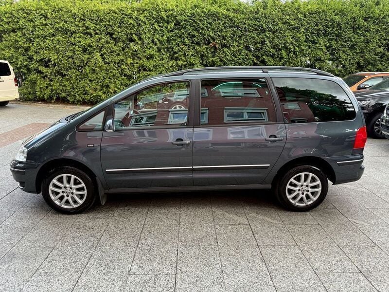 Grau Gebraucht 2006 VW Sharan Sportline Van / Kleinbus | 2.980 € (Etwas zu teuer) - Bild 1/4