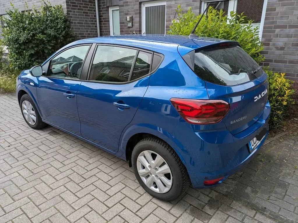 Gebraucht Dacia Sandero Expression 91 PS (66 kW) 2023 Blau Limousine