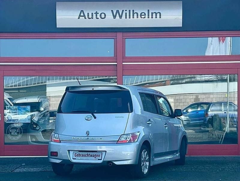 Gebraucht Daihatsu Materia 103 PS (75 kW) 2010 Silber perleffe Van / Kleinbus